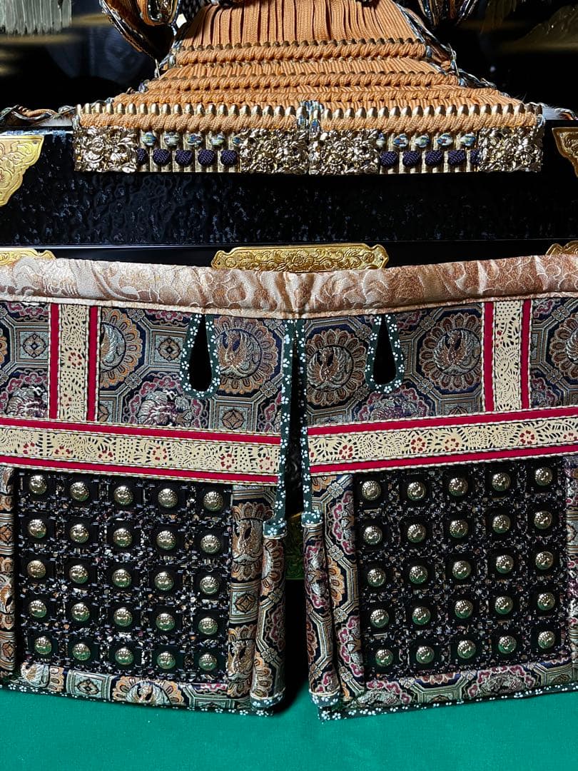 五月人形　大将人形　兜