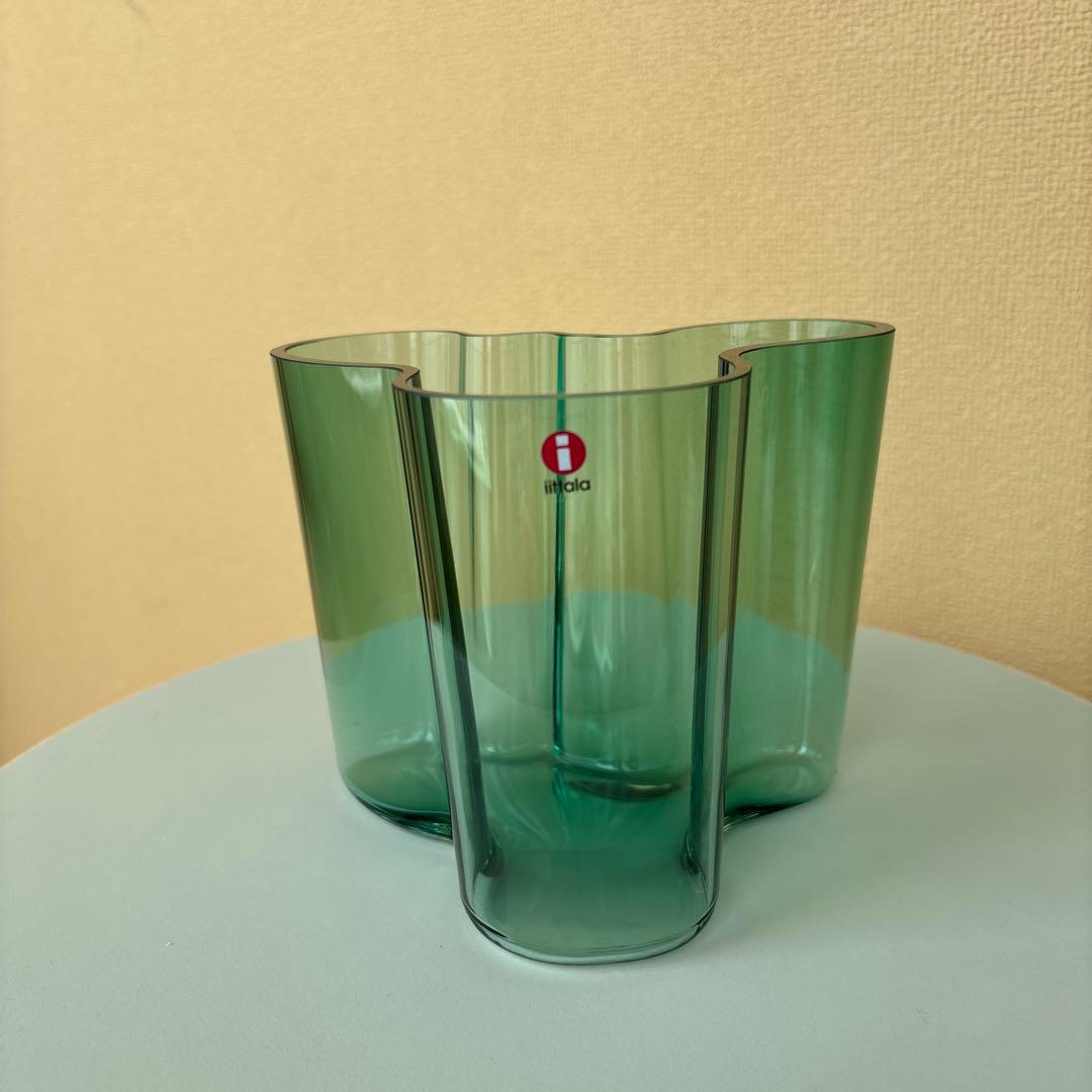 【未使用】イッタラ アアルトフラワーベース グリーン120mm花瓶