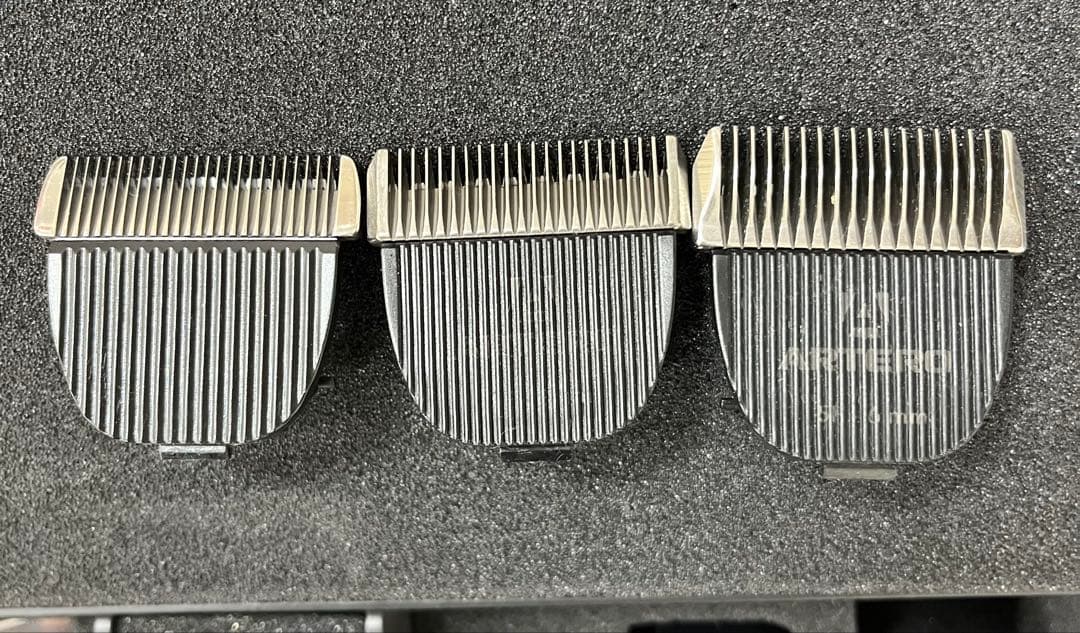 ★未使用★ARTERO アルテロ ★コードレスバリカン★替刃2種類付