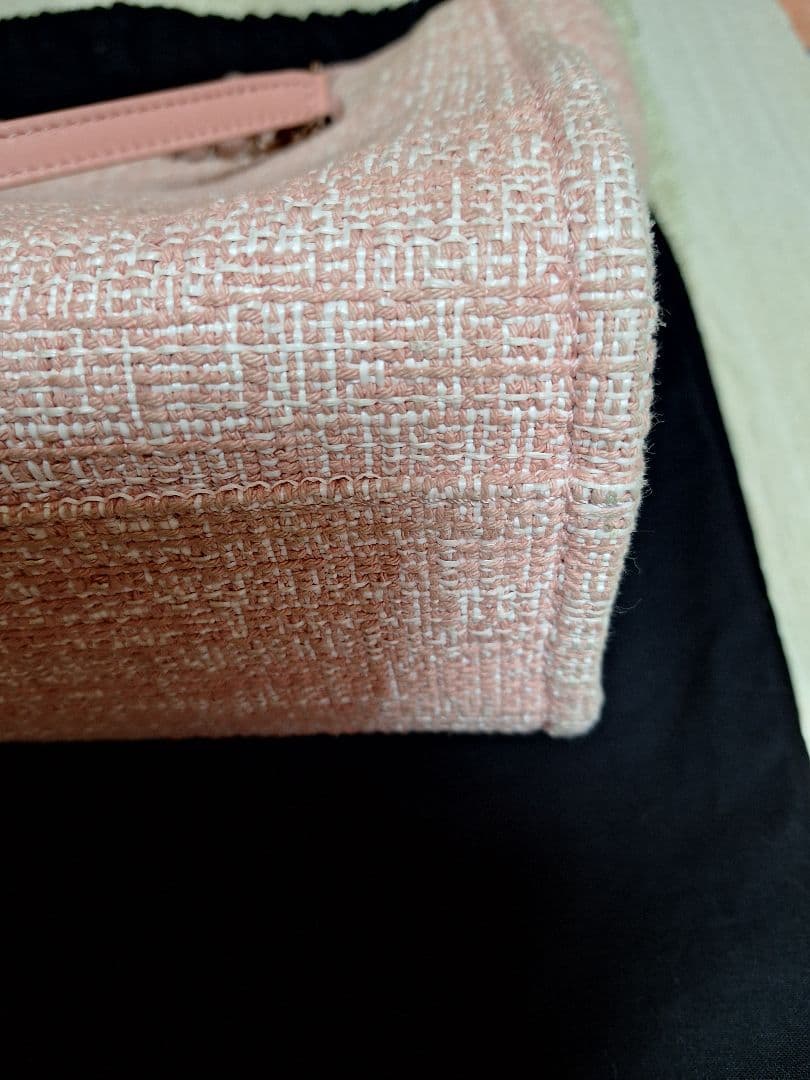 CHANEL ドーヴィルチェーントートバッグ