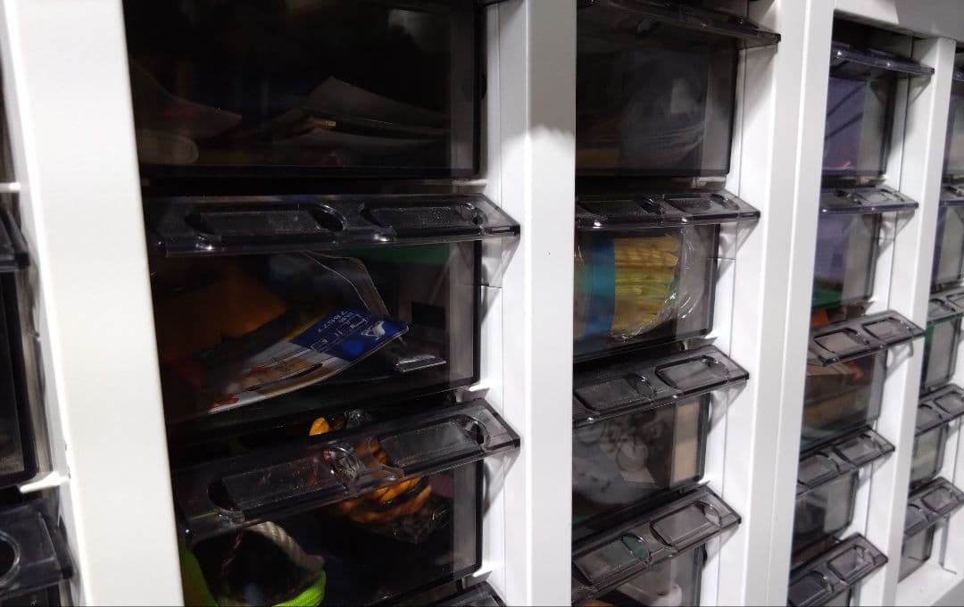 パーツキャビネット