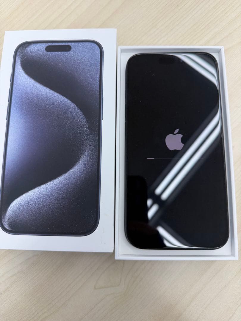 美品 iPhone15Pro 128GB
