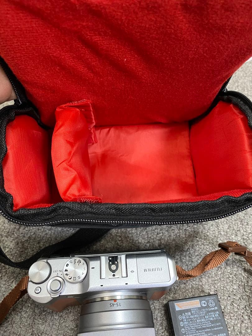 FUJIFILM X-A5 デジタルカメラ 本体と付属品