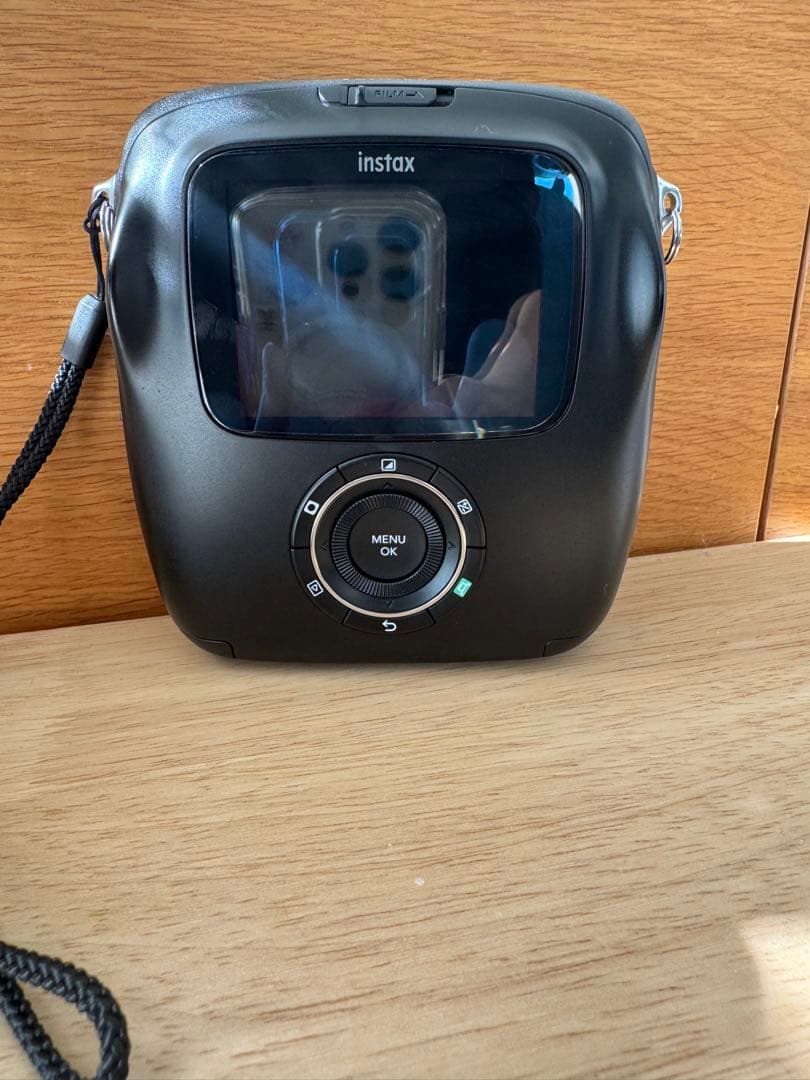 チェキ　instax SQ10 ブラック