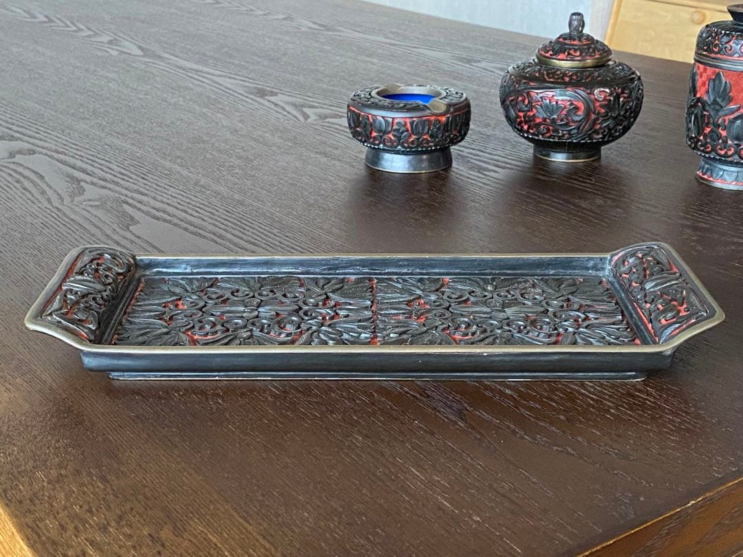 未使用　中国古玩　中国工芸美術品茶器茶道具　堆黒彫漆セット トレー付き