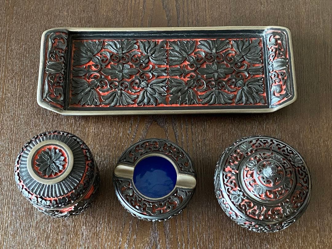 未使用　中国古玩　中国工芸美術品茶器茶道具　堆黒彫漆セット トレー付き