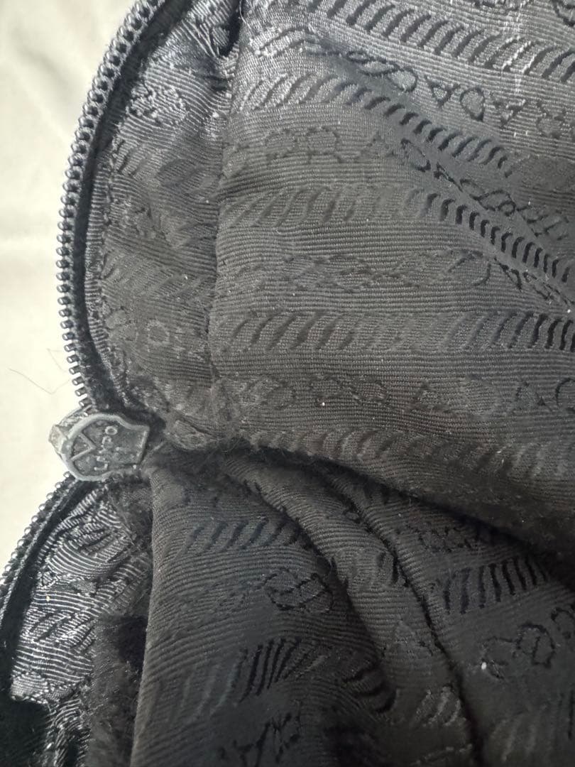 PRADA ナイロン　ハンドバッグ　白タグ