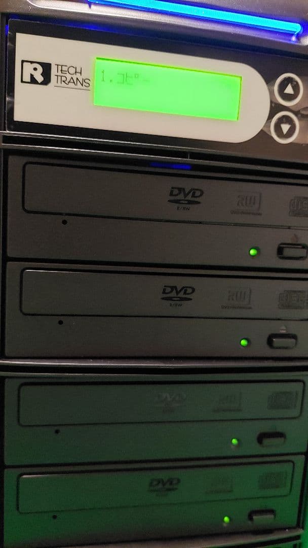 DRP-シリ-ズ　　　　　　　CD/DVD HDD-7ドライブ複製器