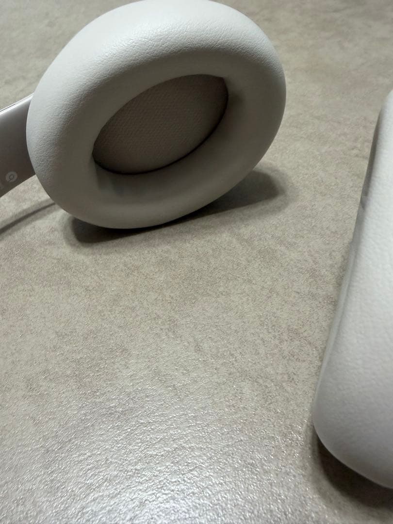 Beats Studio Pro サンドストーン