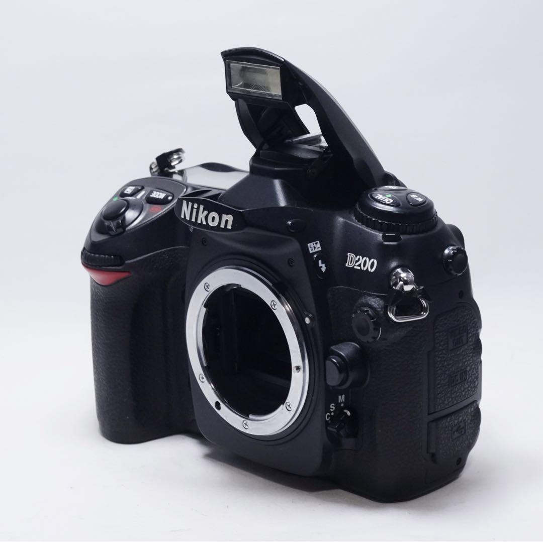 動作確認済 極美品 Nikon D200 ボディ デジタル一眼レフ