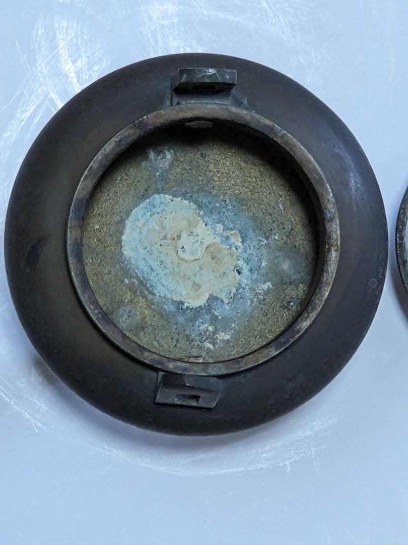 ♦高岡銅器 透し火屋蓋 袴形 三足香炉 銅器 唐金 香道具 置物 飾り 骨董品