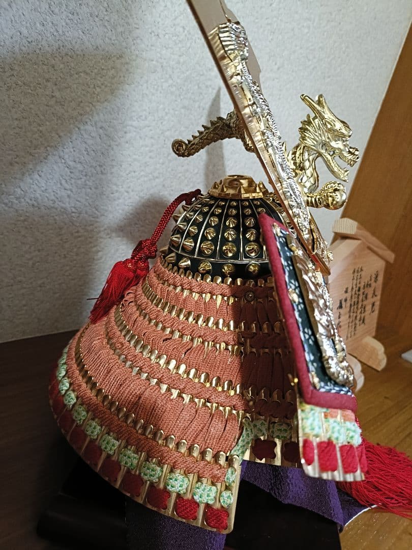 源氏兜（五月人形）兜飾り　龍玉作