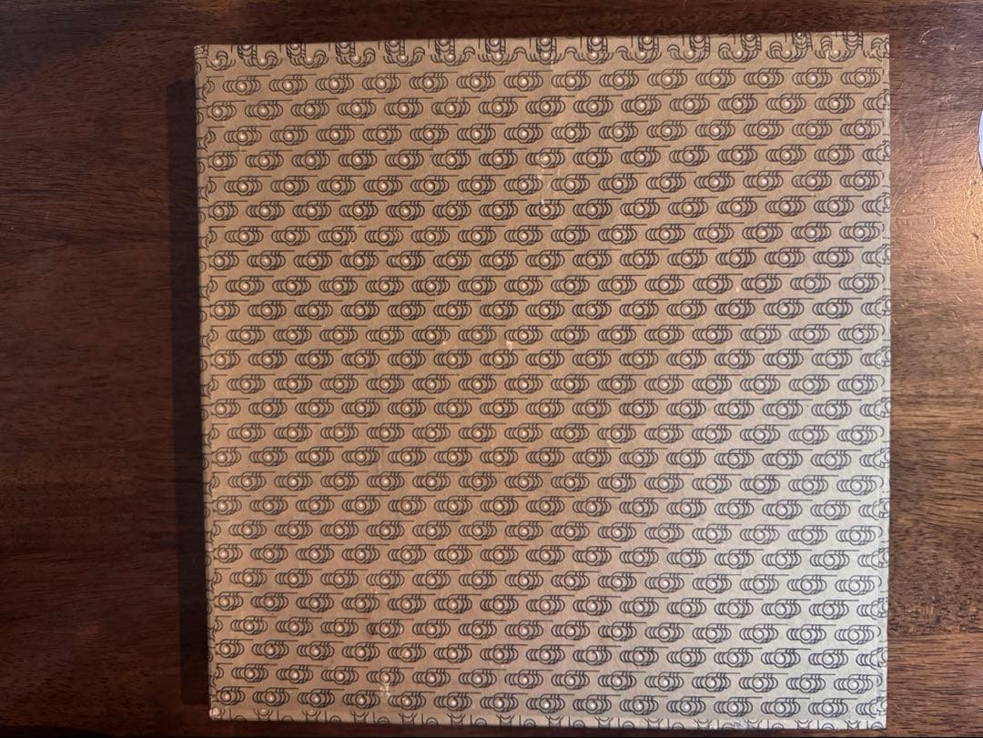 中国の縁起の良い伝統衣装（肚兜）を使った手作り工芸アート