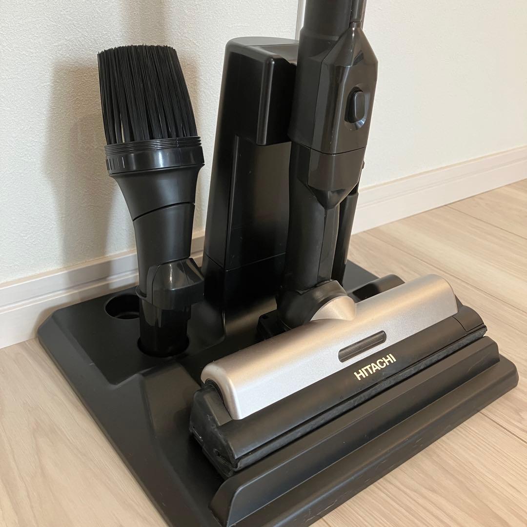 【値下げ】日立 コードレスクリーナー PV-BL2H 2022年製 説明書付き