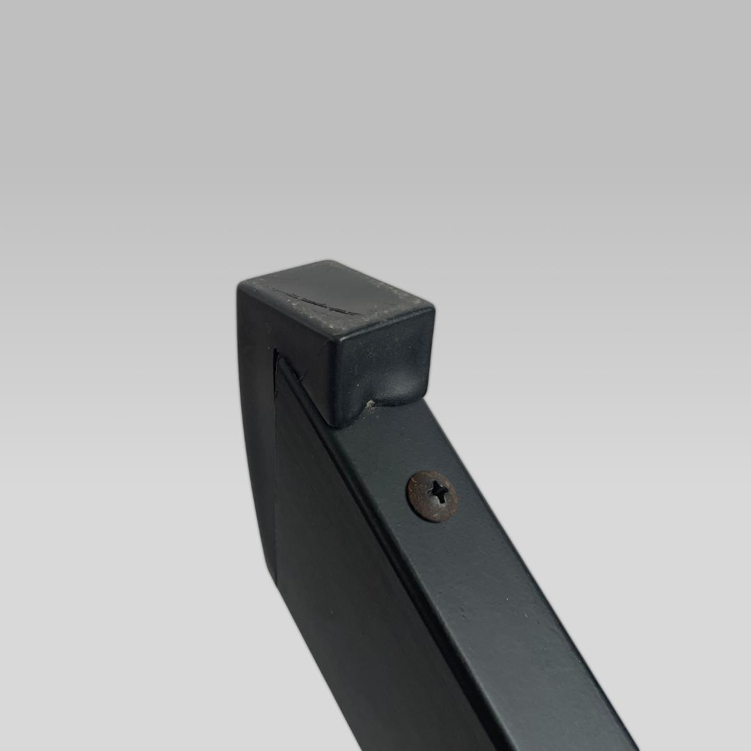 【パブリックデザイン】ポストモダン ラボラトリー スツール 公共 学校椅子