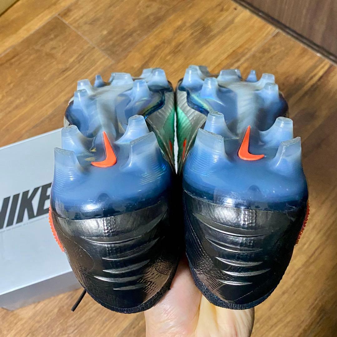 ナイキファントム6 LOW エリート LE FG 28.5