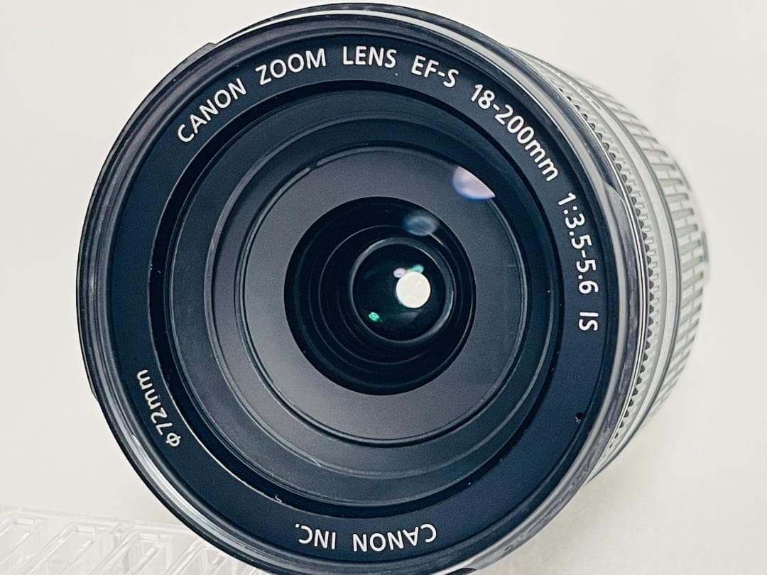 美品☘️Canon EF-S 18-200mm F3.5-5.6 IS キヤノン