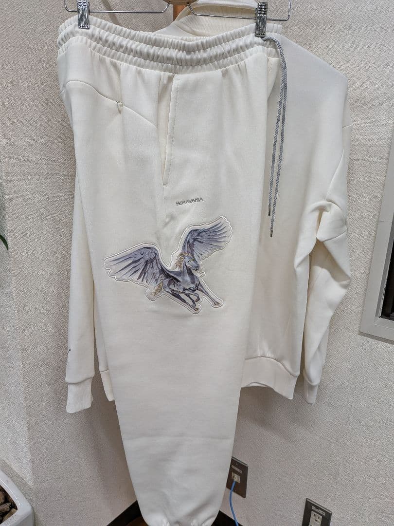 PUMA プーマ ソラヤマ 空山基 ペガサス ブルゾン セットアップ　ホワイト