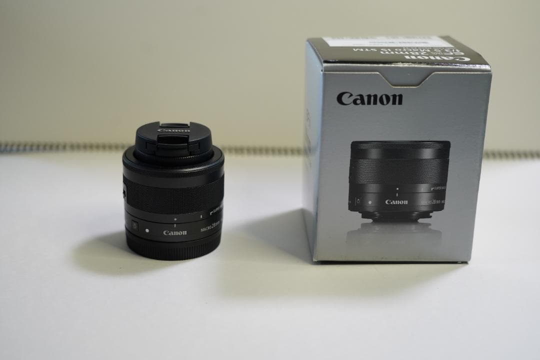 Canon EF-M 28mm f/3.5 Macro IS STM レンズ