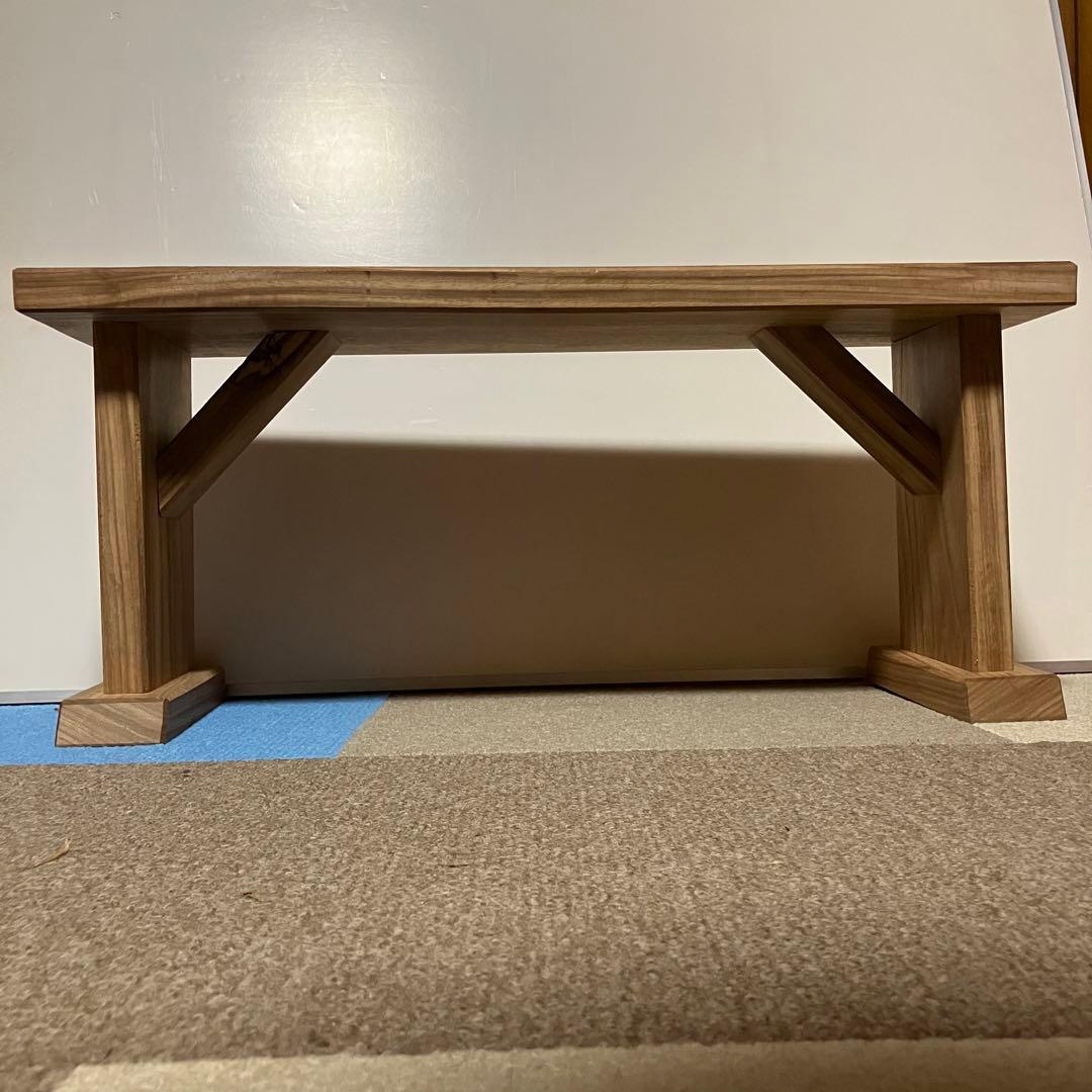 ケヤキのベンチ