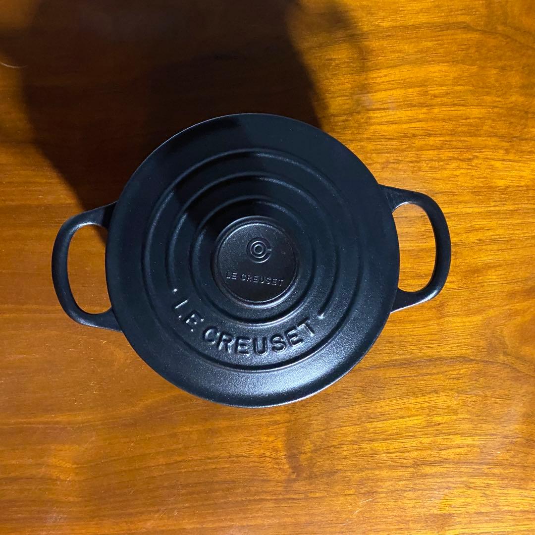 ル クルーゼ　両手鍋 ココット・ロ ンド 14 マットブラック 黒
