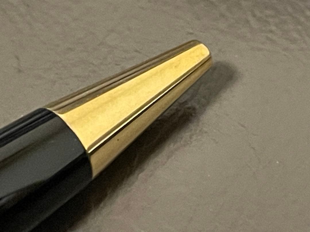 ◾️モンブラン◾️164 ボールペン◾️マイスターシュテュック クラシック◾️黒／金◾️