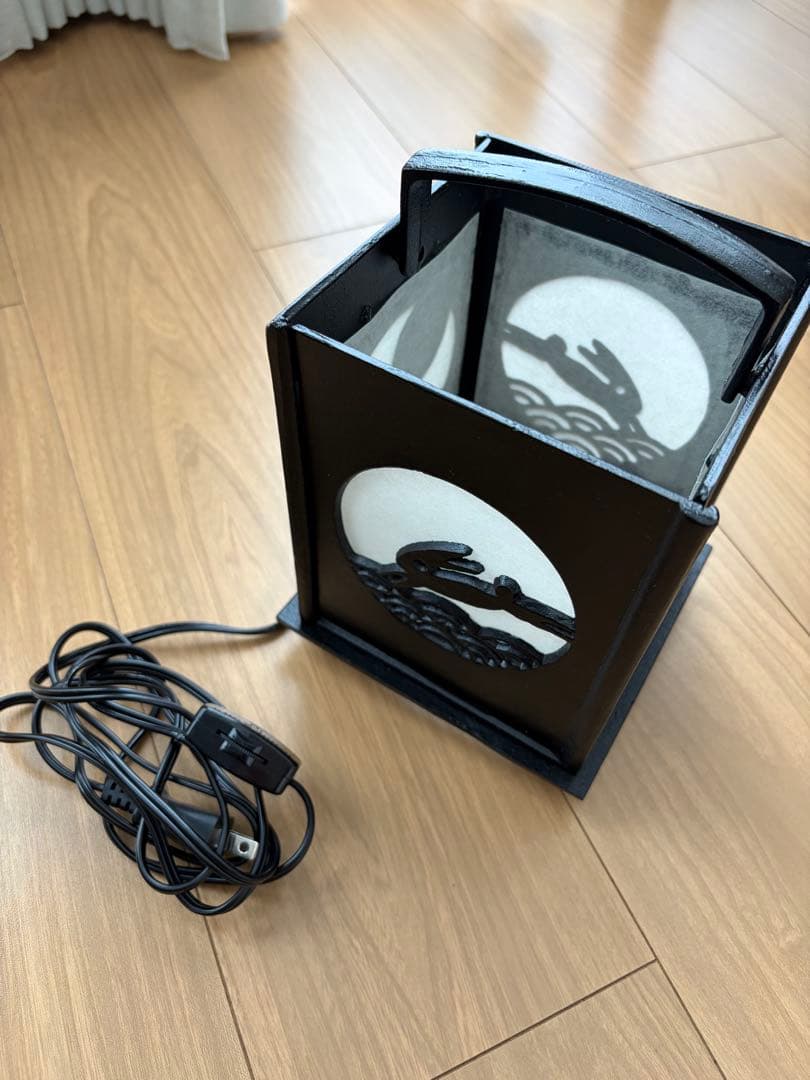 【新品】置き行燈　 波にうさぎ 紙箱入 電装付 鋳鉄製 高岡銅器