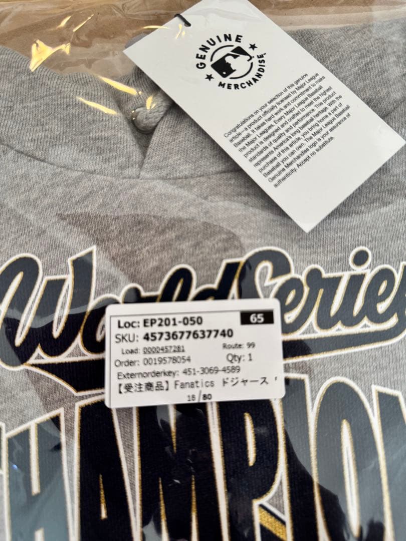 LA Dodgers 2025 ワールドチャンピオンフーディ(パーカー)未使用品