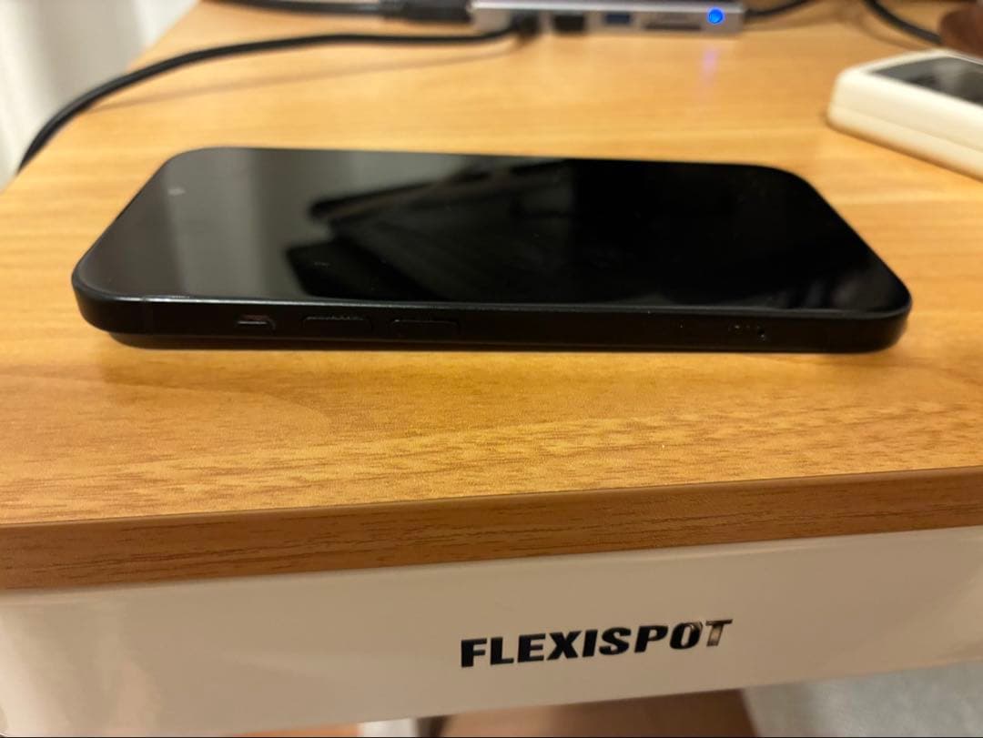 Apple iPhone 15 ブラック 128GB