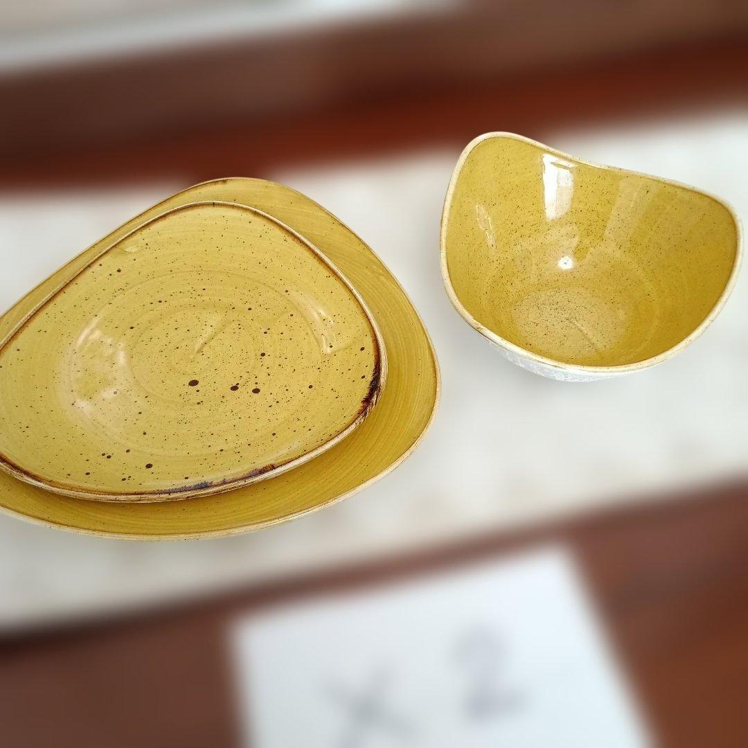 アシンメトリック陶器ボウルセット 2個