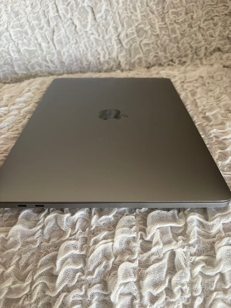 MacBook Pro 13インチ 2020 i7 16GB 512GB