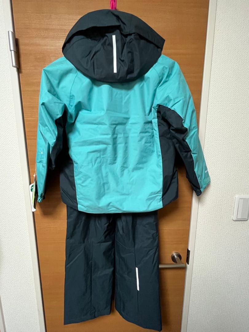 ✨新品未使用タグ付✨DESCENTEデサントスキーウェア上下セット130グリーン