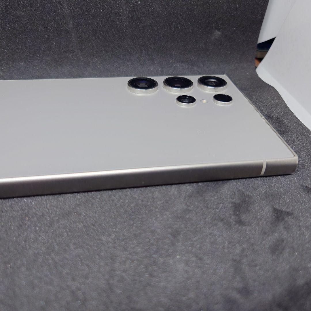 国内版 AU Galaxy S24 Ultra 256GB SIMフリー