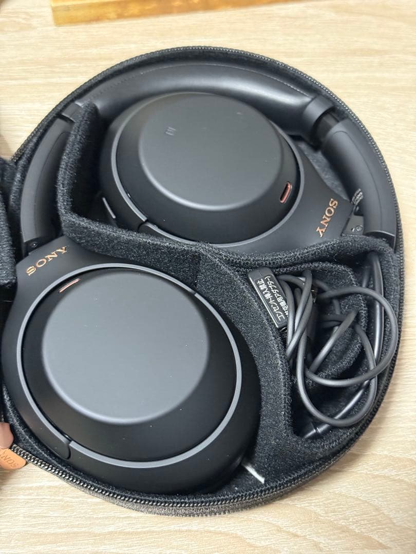 SONY WH-1000XM4ワイヤレスヘッドホン ブラック