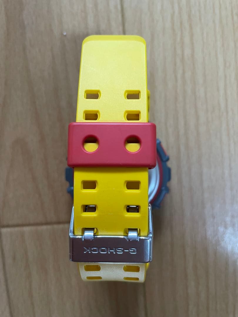 CASIO G-SHOCK GA110 グレー　イエロー　美品