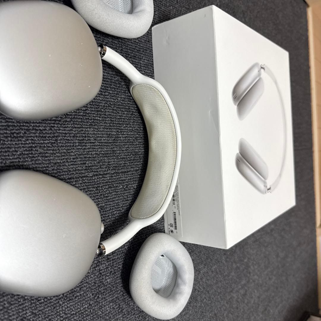 AirPods Max シルバー 本体と付属品 傷あり 故障なし