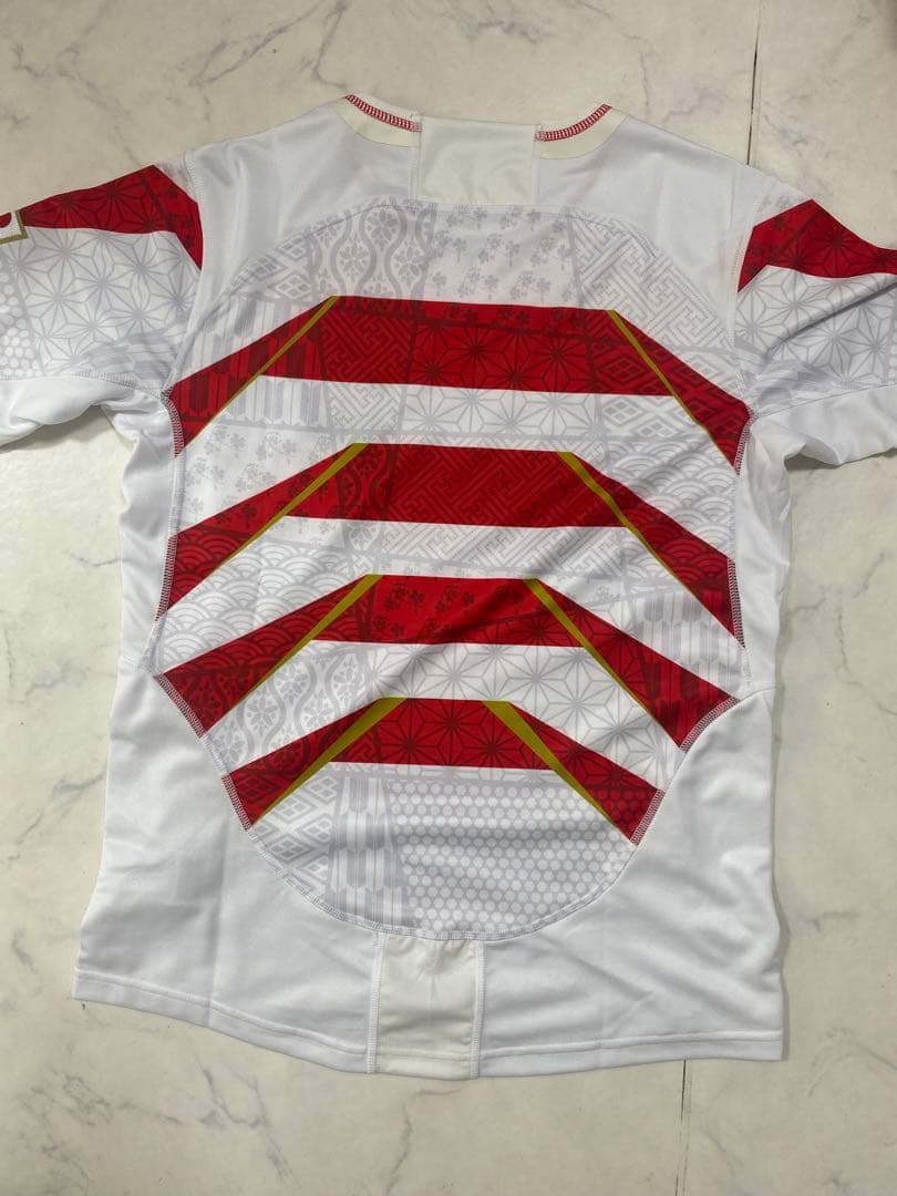 ラグビーティシャツ