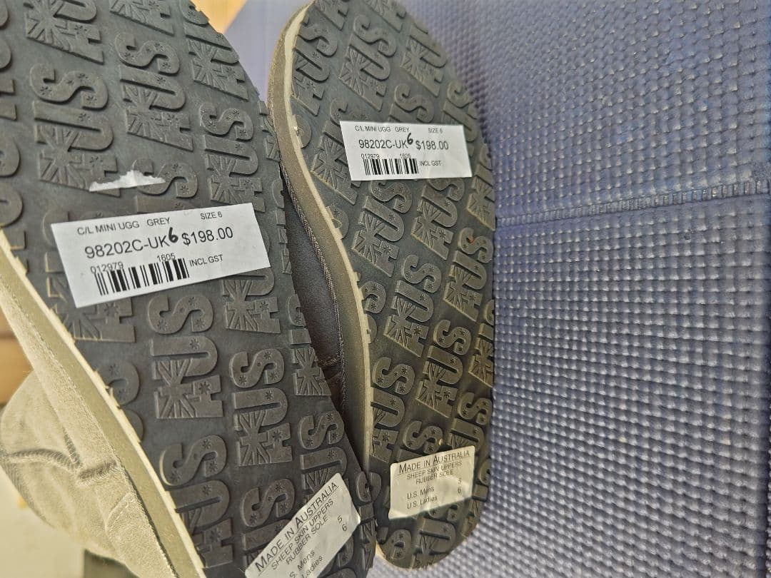 【 まみ 】 ムートンブーツ