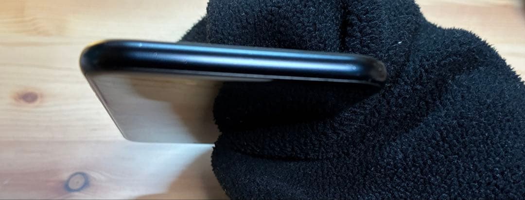 Apple iPhone SE(第3世代)ブラック 本体