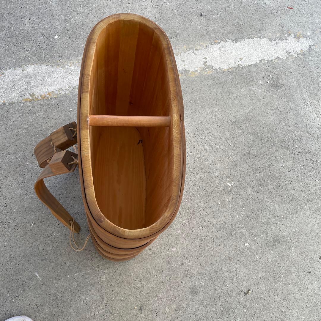 竹製おひつ 楕円形 彫刻入り スイス製