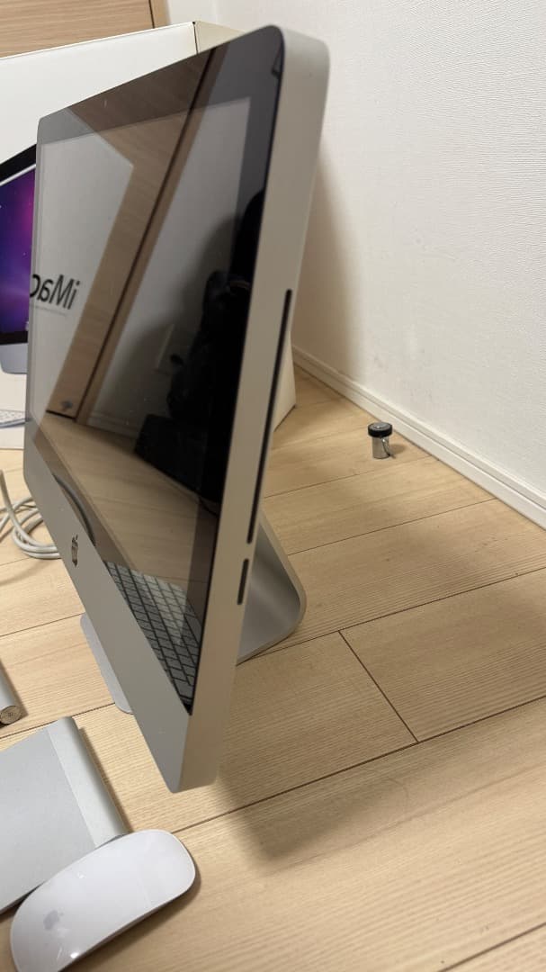 【 Apple】iMac (21.5-inch, Mid 2011)