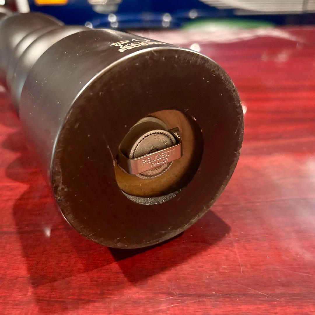 超巨大 PEUGEOT 黒 ペッパーミル