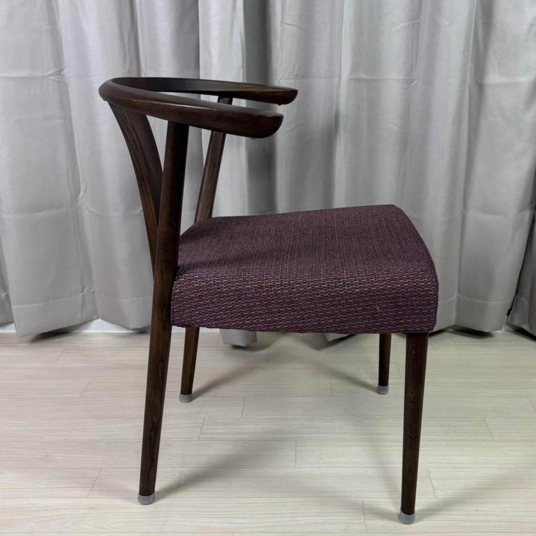 【極美品】 カリモク ダイニングチェア チョイ肘 CW4600 ①