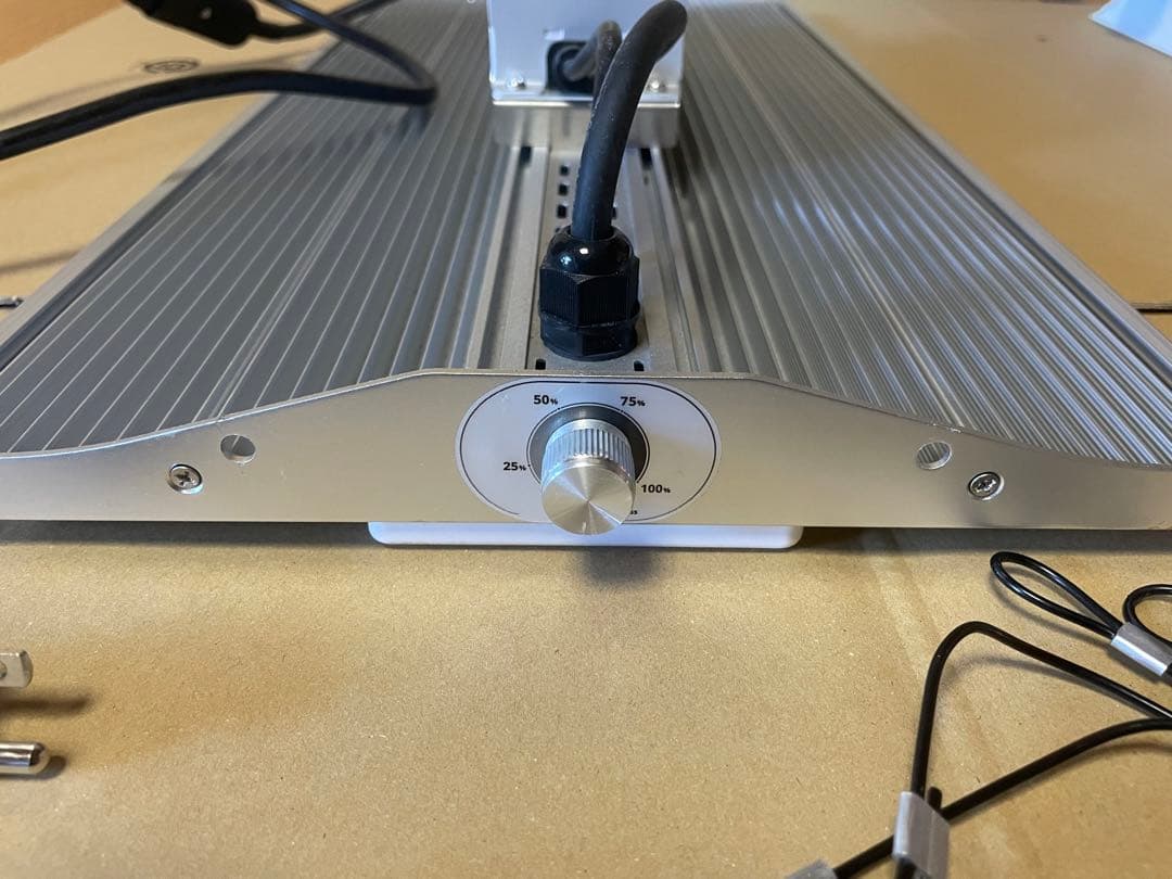 VIPARSPECTRA XLG-240-H-AB　大型LED 植物育成ライト