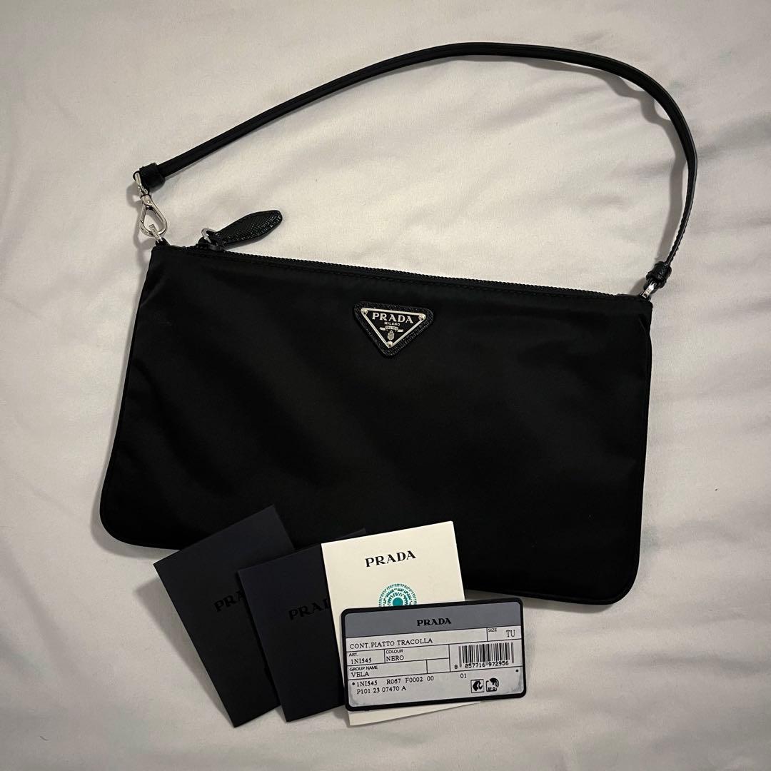プラダ ショルダーバッグ　ナイロン　梨花さん愛用