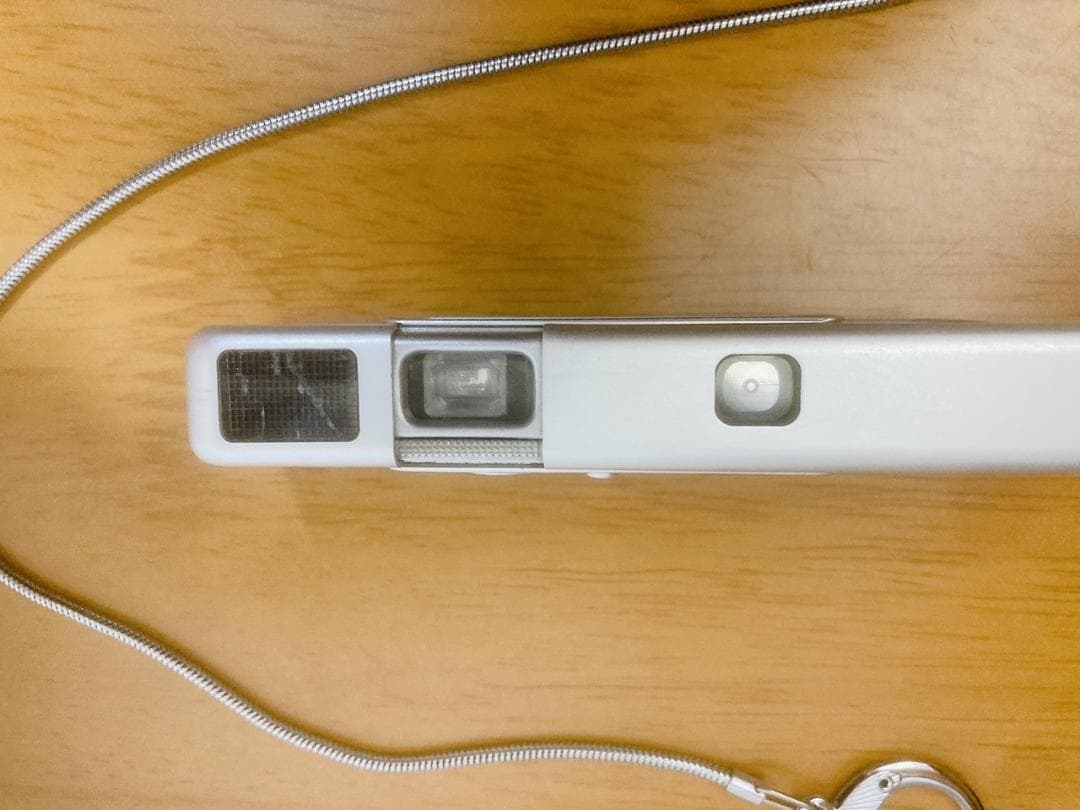 ミノックス B / ドイツ製 超小型カメラ（専用ケース＋専用チェーン付き）