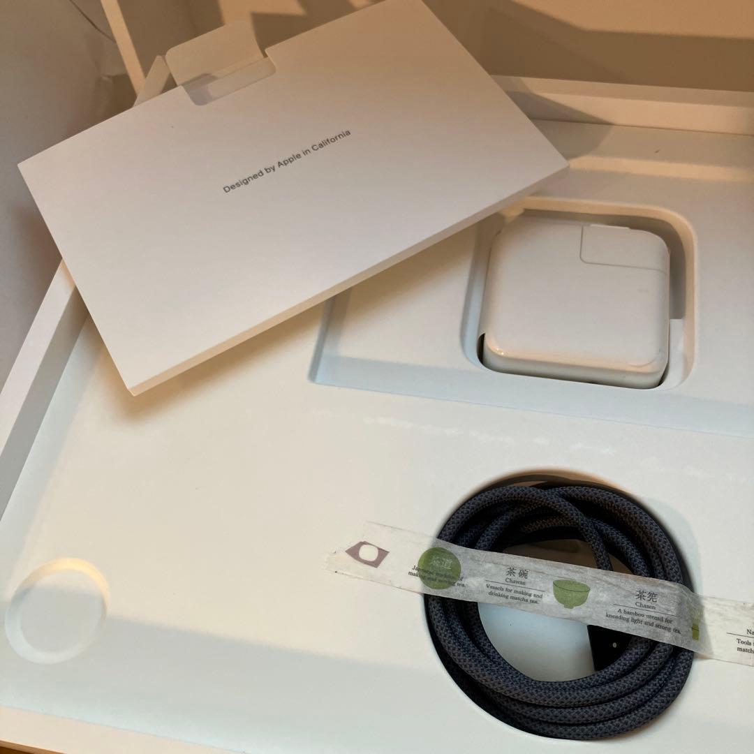 MacBook Air M2スペースグレー