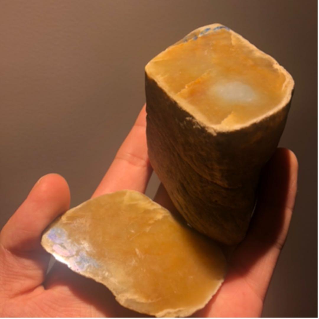 「超希少」天然ひすいの荒い石