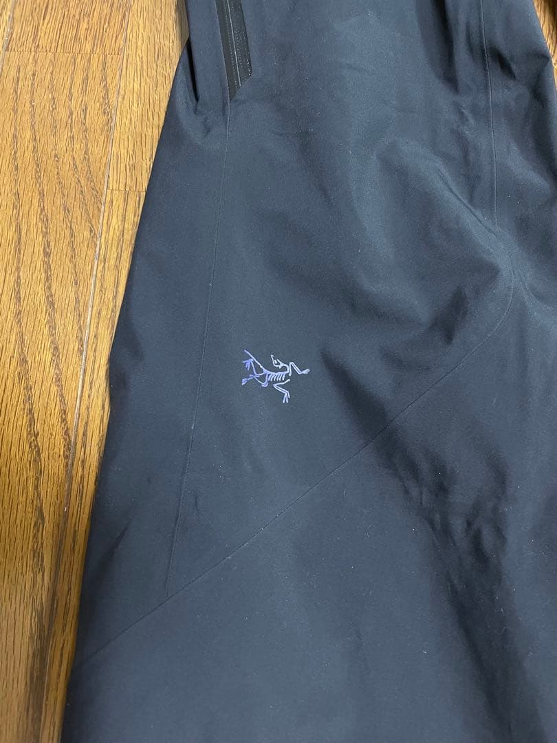 Arc'teryx GORE-TEX パンツ