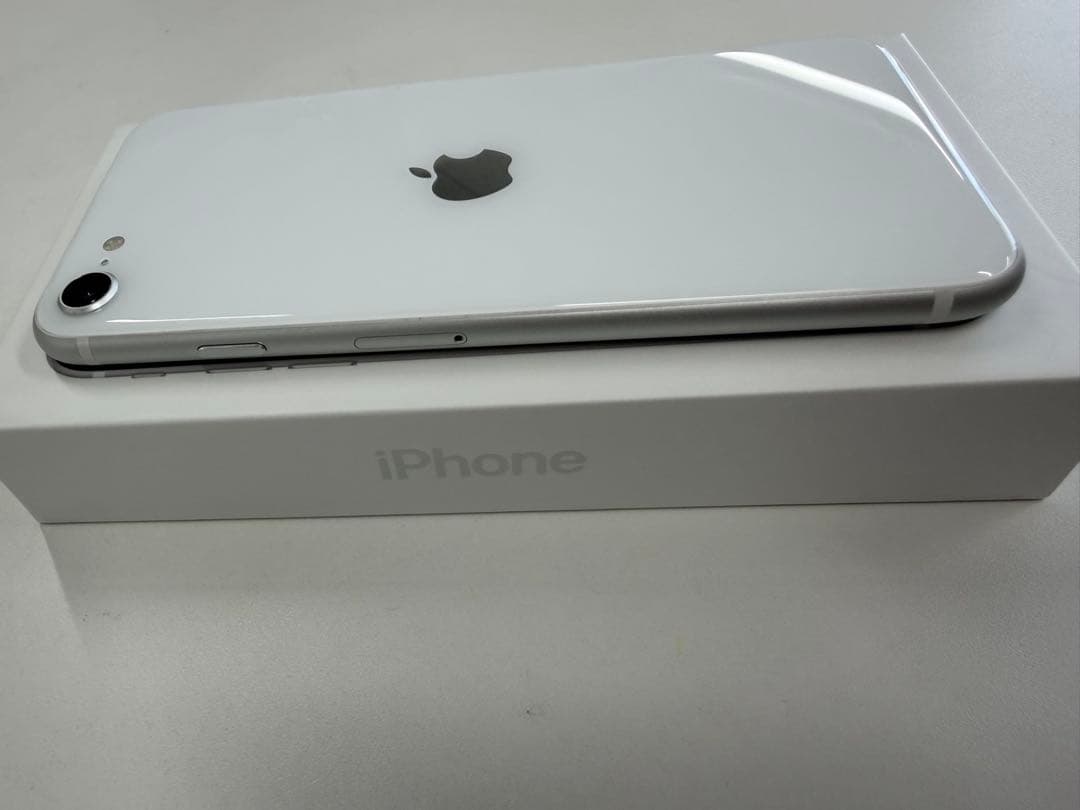 Apple iPhone SE (第2世代) 64G ホワイト 本体